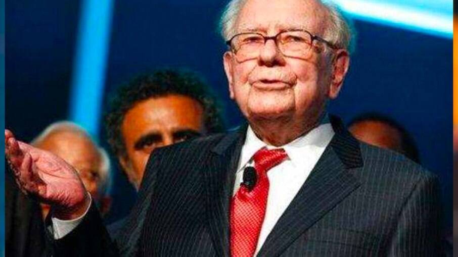 Warren Buffet é o bilionário que mais doou em 2021, aponta ranking dos EUA