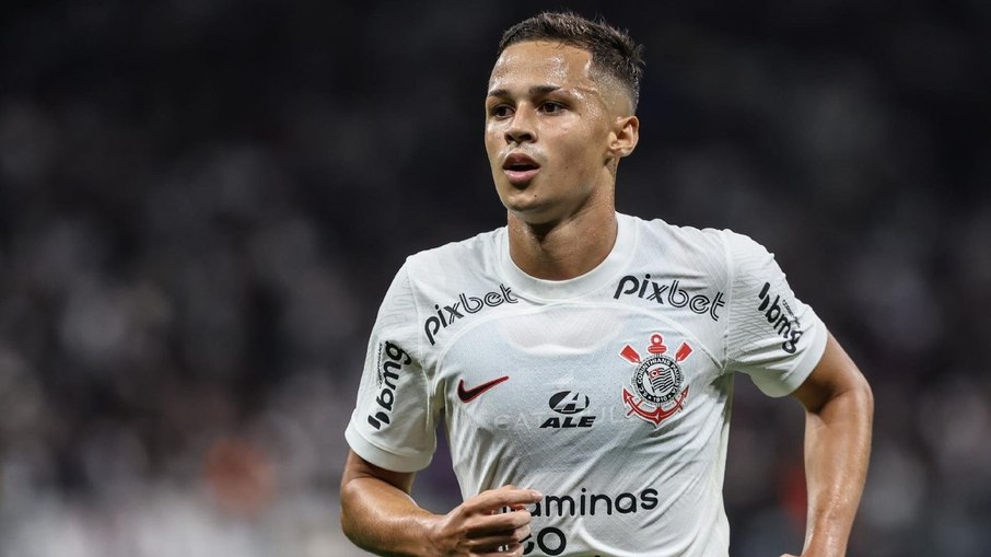 Meia do Corinthians está fora de grande clássico ou vai jogar?