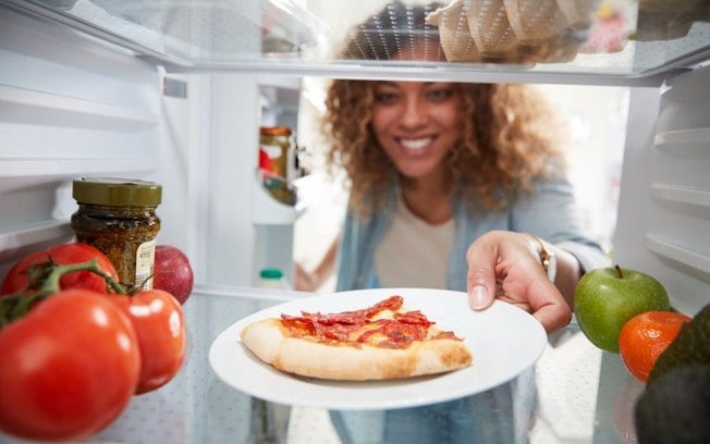 Dia da Pizza: saiba quanto tempo a pizza dura na geladeira