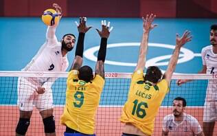 Vôlei masculino: Brasil reage, mas perde para Japão no tie-break