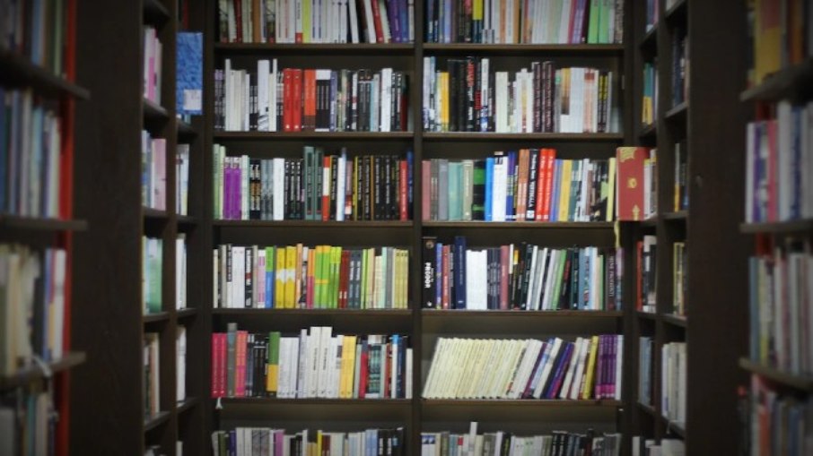 Amazon promove ofertas em livros e Gramática por tempo limitado 