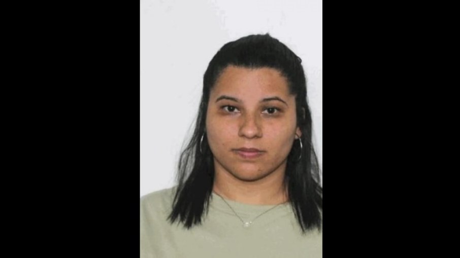 Polícia cumpre mandado de prisão contra Lívia, irmã de Léo Moura