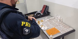 Homem é preso com mais de 800 unidades de remédios emagrecedores