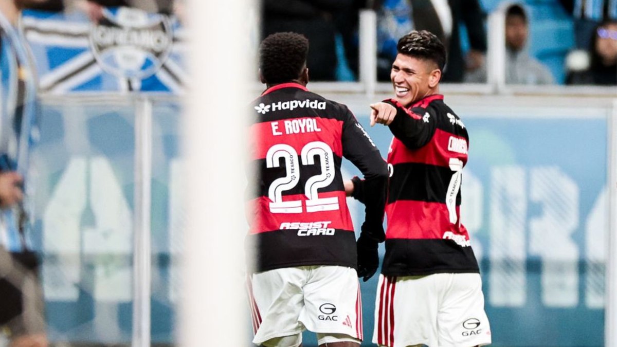 Flamengo Derrota Grêmio Fora de Casa e Persegue o Palmeiras no Brasileirão