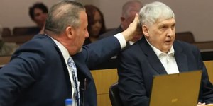Ex-professor é acusado de abusar de alunos em excursões