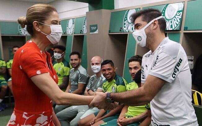 Por renovação, diretoria do Palmeiras fez reunião logo após derrota para o Chelsea e rasga elogios a Abel