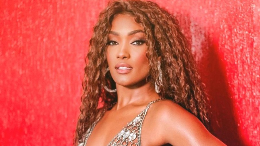 Erika Januza fala da representatividade no Carnaval