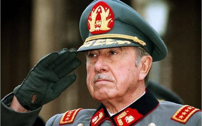 O governo de Augusto Pinochet no Chile foi marcado pela violência e repressão política, sendo responsável pela morte e tortura de opositores