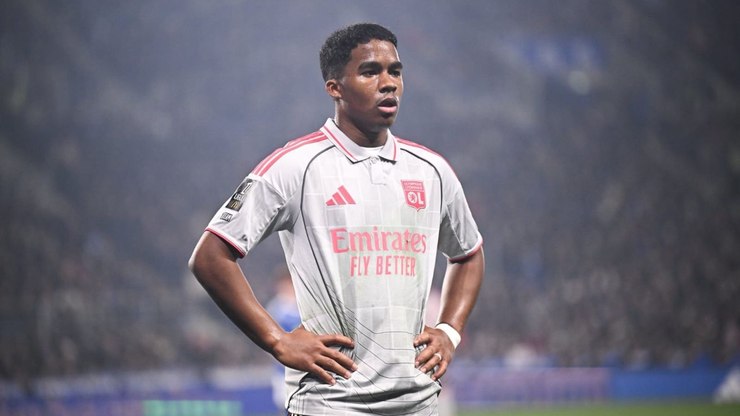 Jornal francês detona Endrick em derrota do Lyon: "Desaparecido"