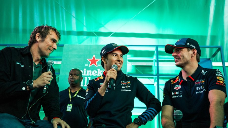 Max Verstappen, Sergio Pérez e Elbert Beekman bateram um papo no Heineken Village - Senna Edition