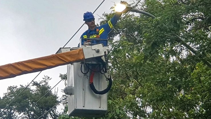 Avenida em Jundiaí recebe troca de 91 luminárias por LED