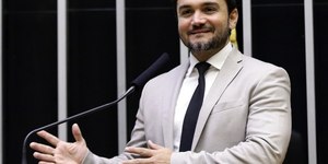 Sabino sai do governo na próxima semana, após ultimato do União