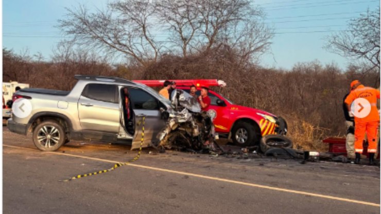 Acidente com três carros deixa quatro mortos na BR-020, no Ceará