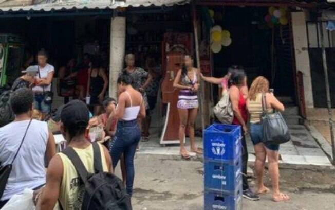 Profissionais que trabalham na região criticaram a decisão das autoridades