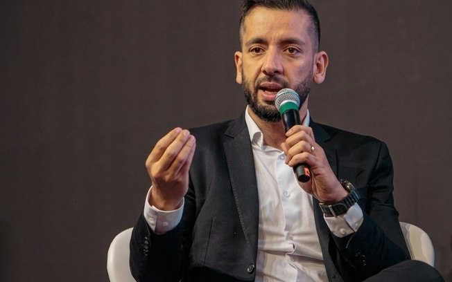 IA vale a pena para a média empresa? Vale, se ela não for comprada por departamento