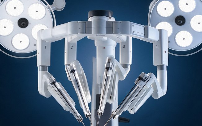 Cirurgia robótica amplia precisão e segurança na Urologia