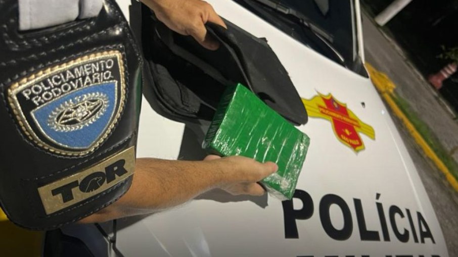 Homem transportava um quilo de cocaína Homem transportava um quilo de cocaína