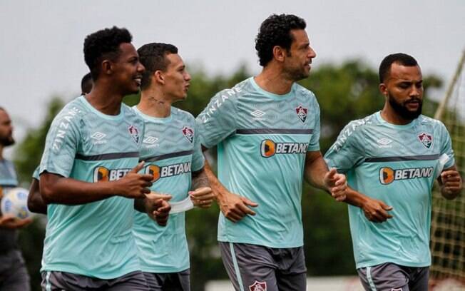 Na véspera do duelo decisivo, Fluminense paga salários de novembro a atletas e funcionários