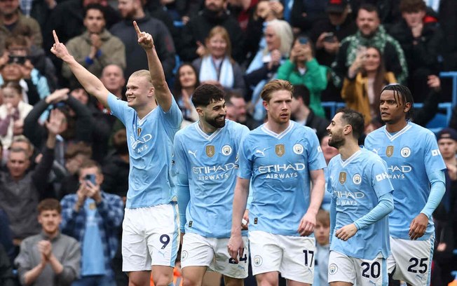 Haaland comemora um dos seus quatro gols na goleada por 5 a 1 do City sobre o Wolverhampton