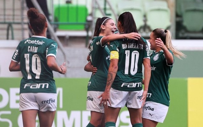 Palmeiras ganha sem sustos e garante a liderança da primeira fase do Brasileirão Feminino