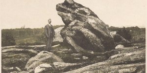 Pedra gigante em forma de sapo esconde mistério centenário