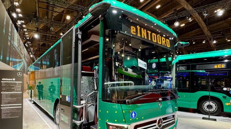 Busworld 2025: Mercedes reforça tecnologia para gestão de frotas
