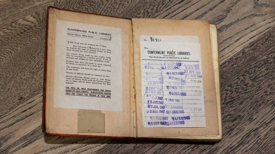 Exemplar de 'Stately Timber', de Rupert Hughes, foi devolvido a uma biblioteca no Reino Unido com 73 anos de atraso 