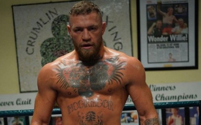 McGregor admite paixão pelo Boxe, mas diz que história no UFC está 'apenas começando'