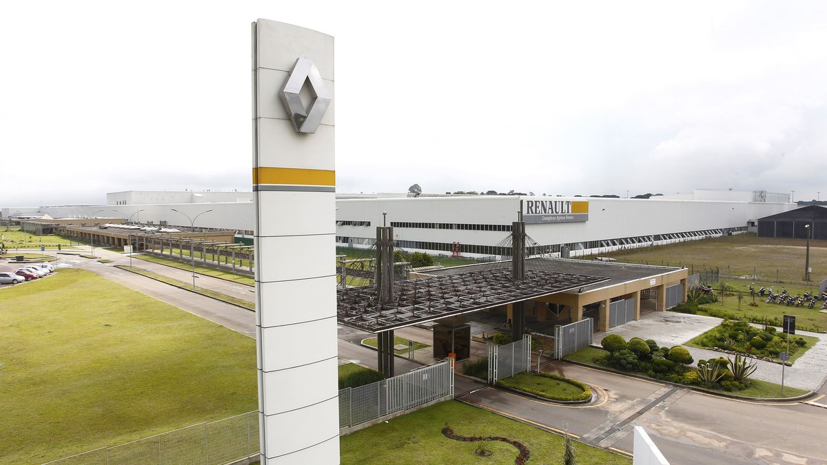 RENAULT Revela a Fábrica Automotiva Mais Avançada do Brasil: Explore o  Metaverso Industrial — Eightify