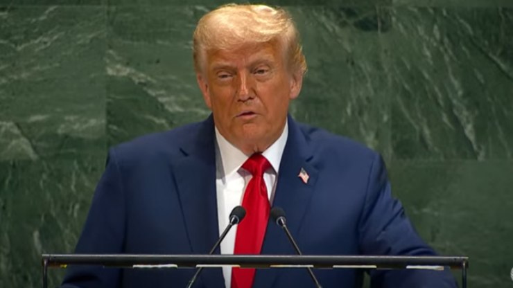 Trump diz que quer “começar a fazer negócios” com Lula