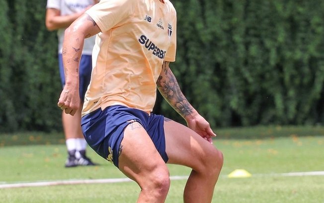 Inscrito no Paulistão, James deve estrear pelo São Paulo na temporada
