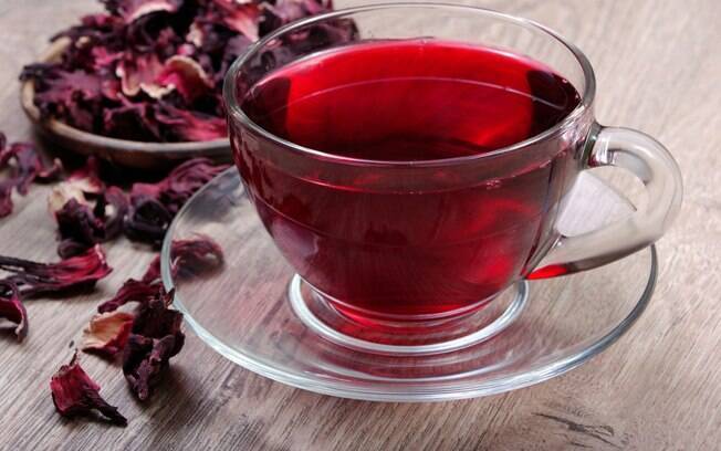 Chá de hibisco também faz parte da dieta detox