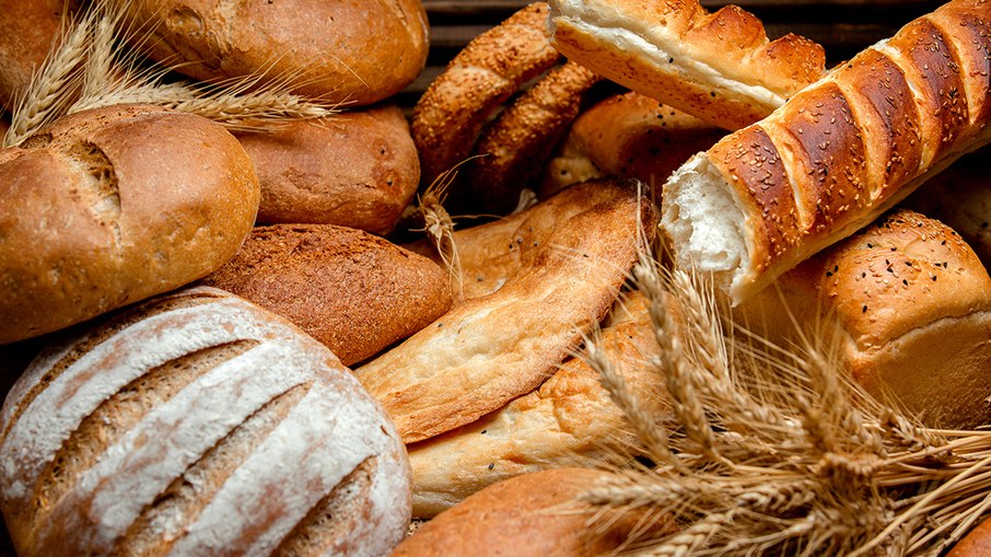 O curso de aperfeiçoamento profissional vai oferecer aos alunos o conhecimento de todo o  processo de fabricação de pães, considerando normas e padrões de qualidade