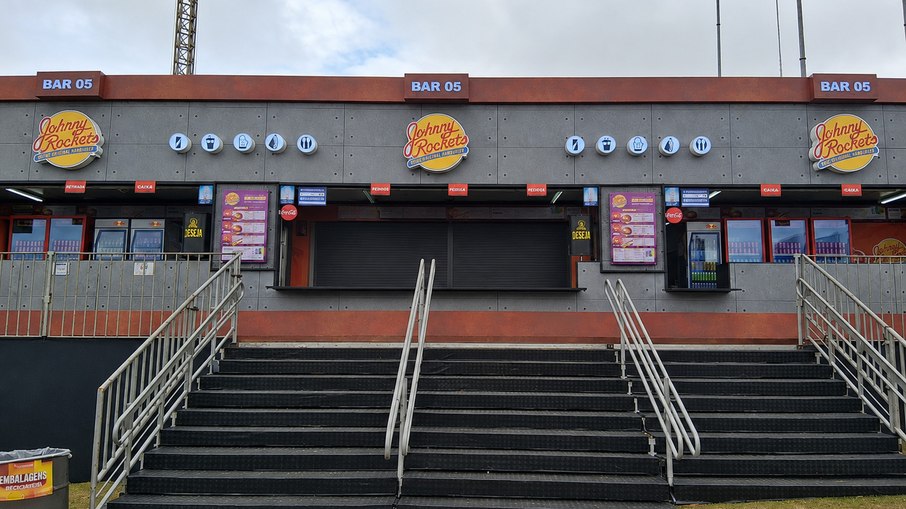 Johnny Rockets reforça sua estratégia de crescimento no Rock in Rio com uma operação própria e experiência inspirada no universo retrô da marca
