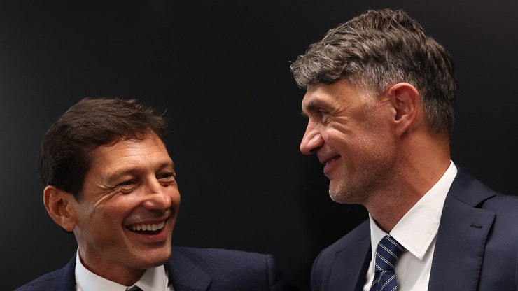 Polêmica com Pirlo tira Maldini e Leonardo da seleção da Itália
