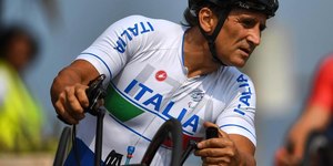 Morre Alex Zanardi, ex-piloto de F1 e multicampeão paralímpico