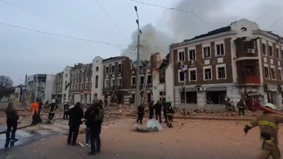 Destruição em Kharkiv após ataque russo