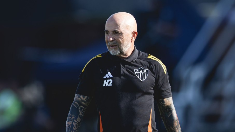 Após vice, Sampaoli garante permanência no Atlético-MG