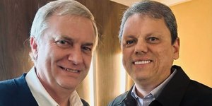 Tarcísio parabeniza Kast por vitória na eleição chilena