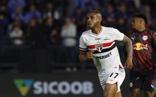 André Silva salva, São Paulo empata com o Bragantino e foge do Z4