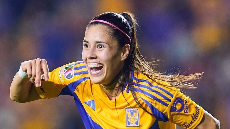 Vídeo: jogadora mexicana marca gol histórico de 'escorpião'