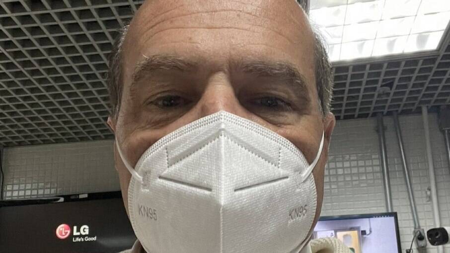 Marcelo de Carvalho polemiza ao citar uso de máscara em avião e área de embarque 