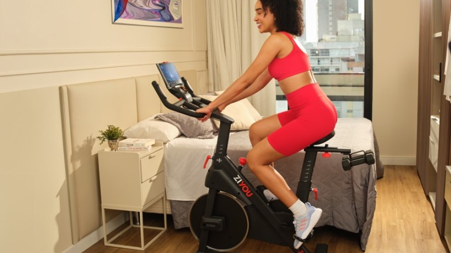 Bike indoor: o segredo das celebridades para esculpir o corpo Bike indoor: o segredo das celebridades para esculpir o corpo