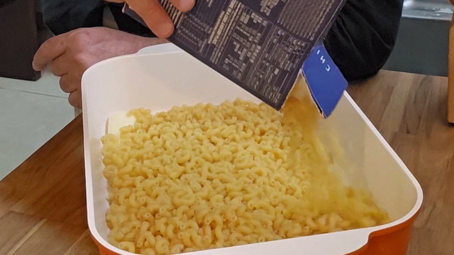 Elbow macaroni