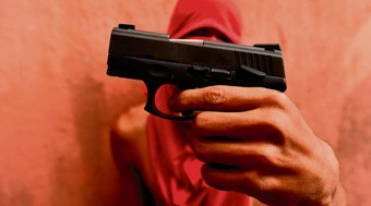 Homem%20%C3%A9%20assassinado%20ap%C3%B3s%20se%20negar%20a%20voltar%20para%20o%20tr%C3%A1fico
