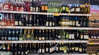 A%C3%A7%C3%A3o%20tira%20do%20ar%20an%C3%BAncios%20ilegais%20de%20bebidas%20alco%C3%B3licas