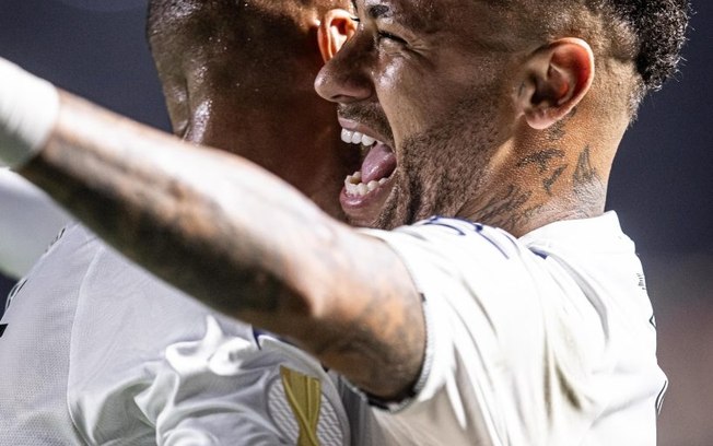 Neymar brinca: “Eles têm mais medo de me pegar do que eu tenho medo deles” após vitória do Santos sobre o Red Bull Bragantino Neymar brinca: “Eles têm mais medo de me pegar do que eu tenho medo deles” após vitória do Santos sobre o Red Bull Bragantino