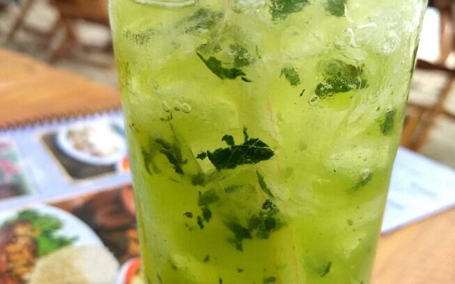 Caipirinha inventada em Ilhabela é opção fácil e barata para dias de calor Caipirinha inventada em Ilhabela é opção fácil e barata para dias de calor