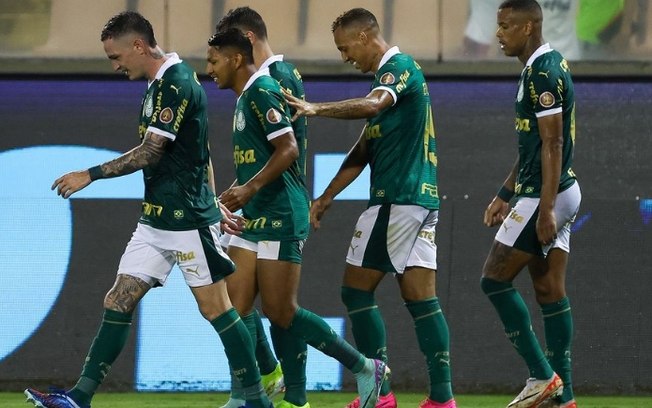 Palmeiras busca liderança geral do Paulistão