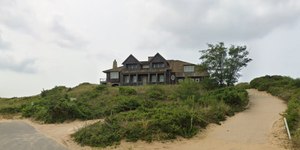 Veja como ficou a casa de R$ 30 milhões, que poderia cair no mar